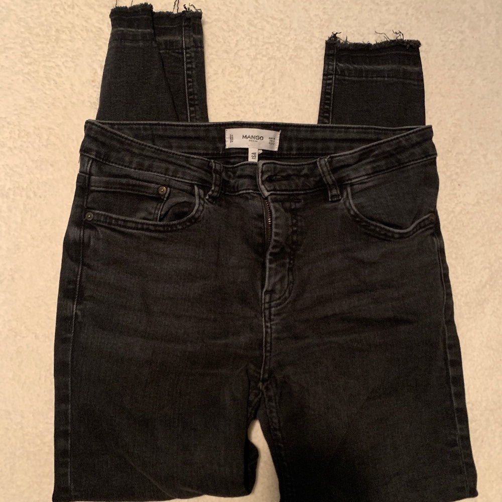 Mango Denim Black cropped Skinny Jeans - Sz 6